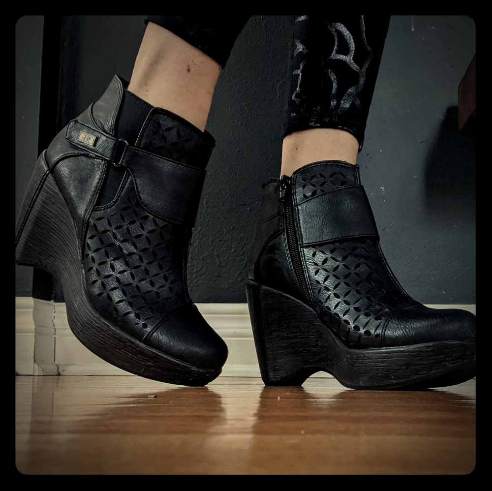 JBU Olivia Bootie